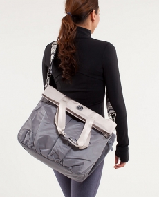 Flow and Go Tote               - My Style