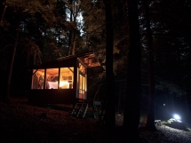 Beaver Brook retreat in the woods of New York State - Small Cabins