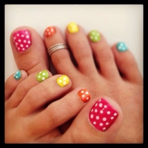 Polka dot toe nails - Nail Art