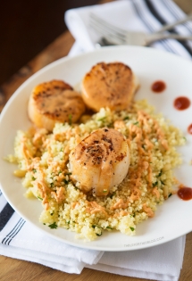 Scallops with Spicy Curry Sauce and Couscous - Easy recipes