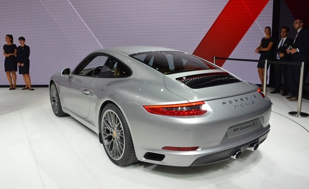 2017 Porsche 911 Carrera/Carrera S