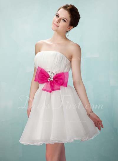 A-Lijn/Prinses Sweetheart Korte lengte Organza Schoolgala Jurk met Roes Ceintuurs Kraalwerk Strik(ke
