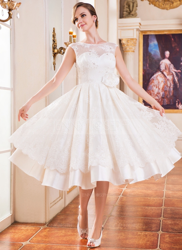 A-Line/Princess Scoop Neck Tea-Length Satin Tulle Lace Wedding Dress