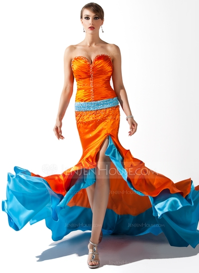 A-Line/Princess V-neck Floor-Length Chiffon Prom Dress With Beading Sequins