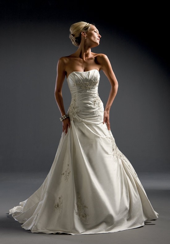 A Line Strapless Sleeveless Natural Waist Attached Floor Length Silk Dupioni Wedding Dress