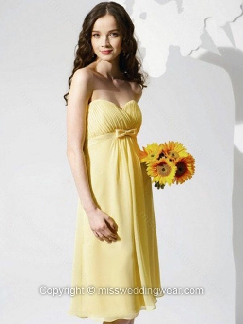 A-line Sweetheart Chiffon Knee-length Criss Cross Bridesmaid Dresses - Image 2