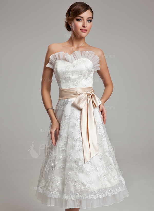A-linjainen/Prinsessa Kullanmuru Polvipituinen Organzanauha Charmeuse Pitsi Morsiuspuku jossa Satiin