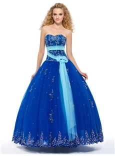 Admirable Sweetheart Beaded Appliques Puffy Ball Gown Quinceanera Dresses