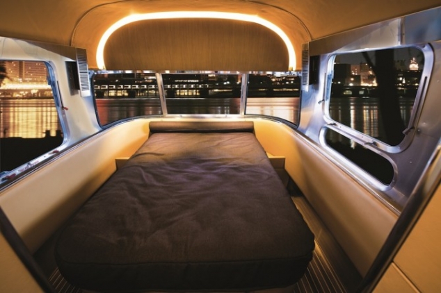 Airstream Land Yacht - Image 2