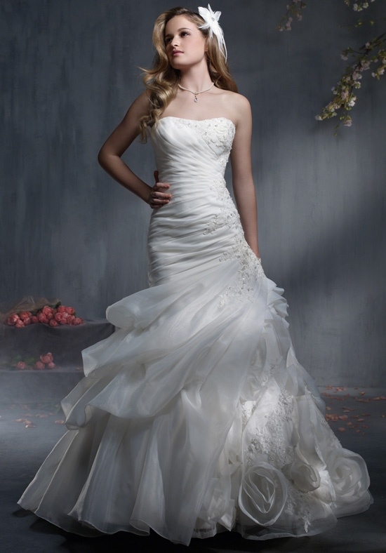  Alfred Angelo  2343/2343C
