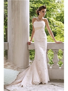 Amazing Trumpt/Mermaid Chapel Train Embroidery Lace Wedding Dress