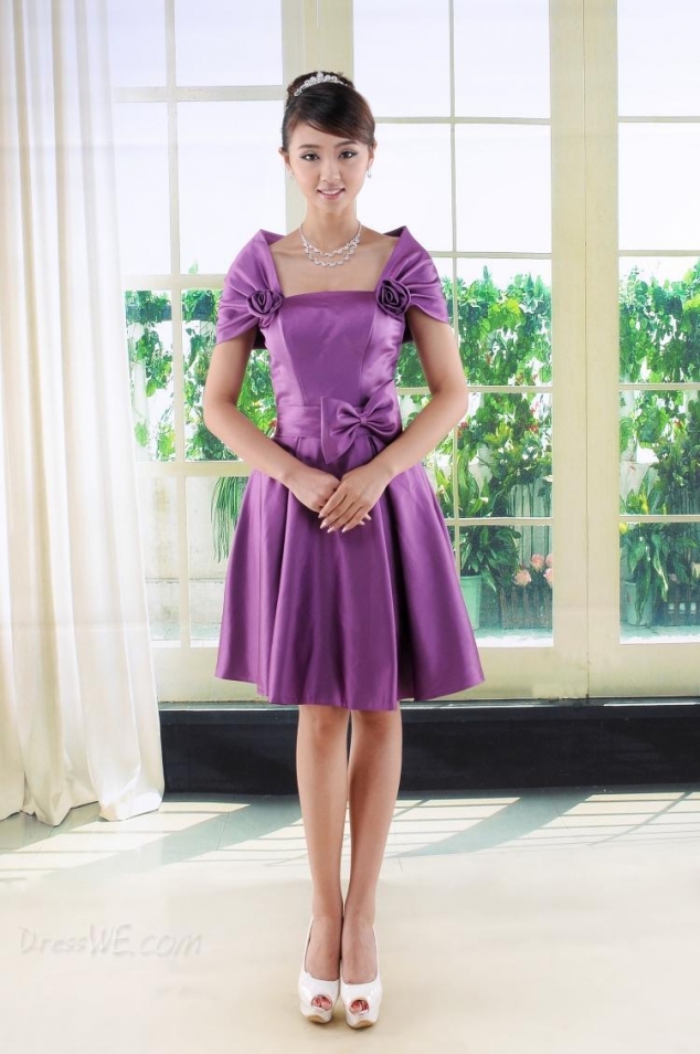 Attractive A-Line Knee-length Short-Sleeves Jewel-Neckline Bridesmaid Dress