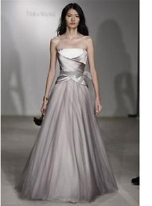 AUTHENTIC Vera Wang 12169 Ivory Silk Satin Eng Net Couture Bridal Gown