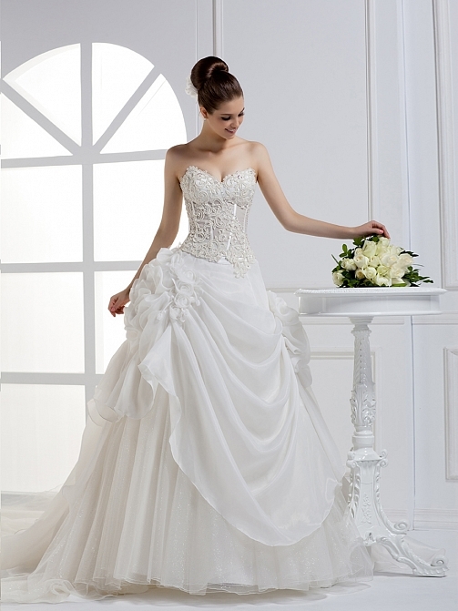 Ball Gown Cathedral Train Sweetheart Organza Natural Waist Sleeveless Bridal Gown
