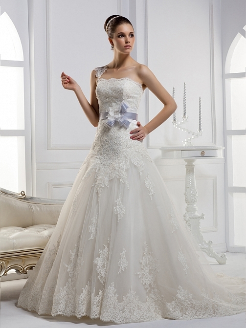 Ball Gown Tulle One Shoulder Floor Length Natural Waist Wedding Dress