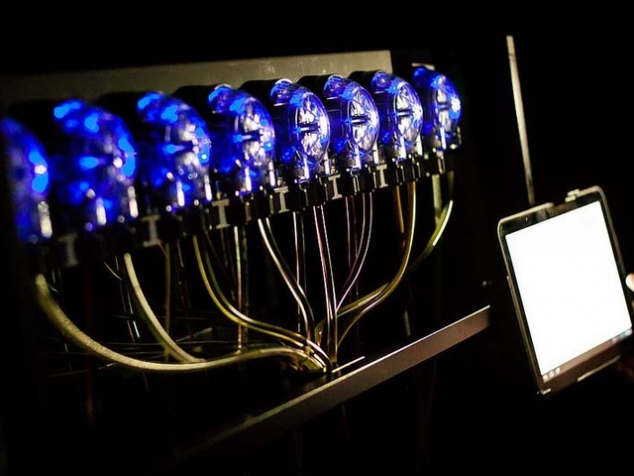 Bartendro - cocktail dispensing robot - Image 3