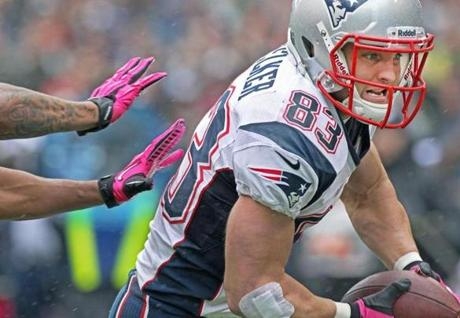 Broncos sign Wes Welker for 2 years $12M
