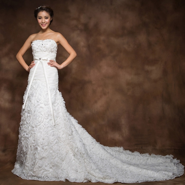 Charming Strapless Rhinestoned Appliques Bowknot Women's Lace Up Mermaid Chapel Train Wedding Dress