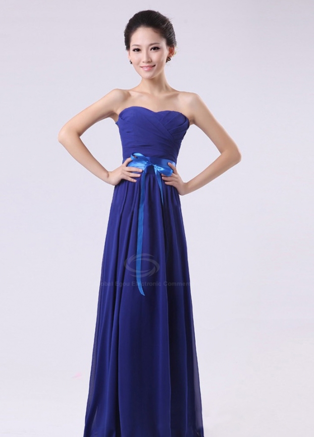 Charming Sweetheart Neckline Bowknot Embellished Watteau Train Evening Dress