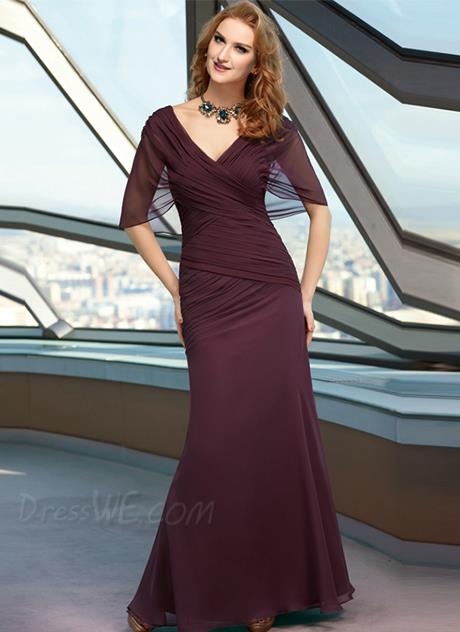Concise V-Neck Half Sleeves Ruffles Sheath/Column Mother Dress