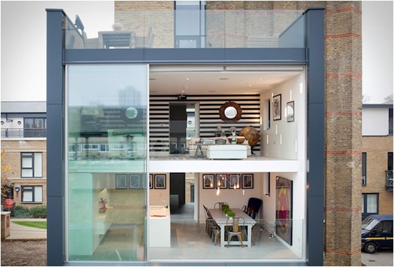 Converted London Water Tower - Image 2