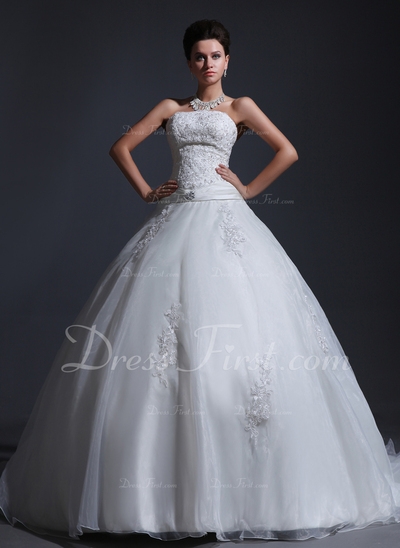 Corte de baile Estrapless La capilla de tren Organdí Satén Vestido de novia con Encaje Bordado 