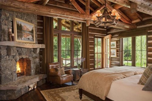 Šta /što fali osobi iznad Cottage_master_bedroom-1
