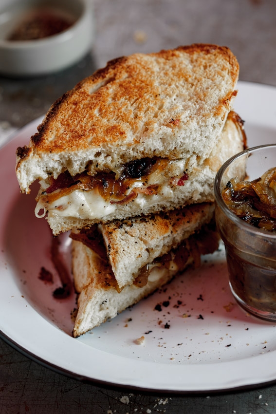 Crispy Bacon & Brie Grilled Cheese Sandwich With Caramelised Onions