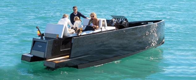 D23 from DeAntonio Yachts - Image 2