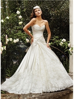 Delicate Sweetheart Beading Appliques Court Train Wedding Dress