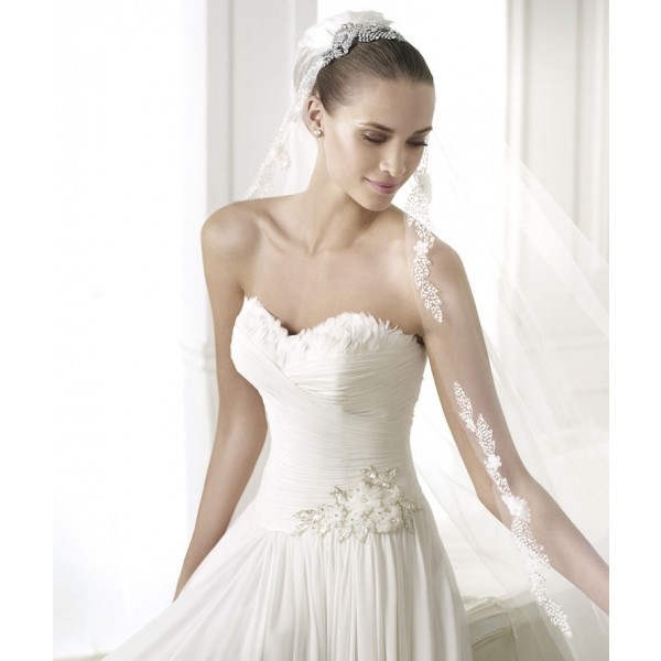 Elegant A-line Sweetheart Beading Feathers/Fur Ruching Sweep/Brush Train Chiffon Wedding Dresses