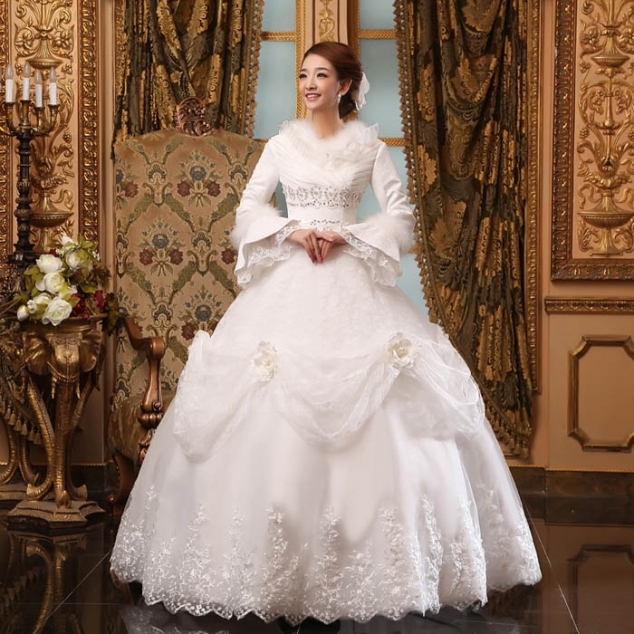 Elegant Imitated-Fur Collar Beading Appliques Ruche Long Sleeves Bridal Wedding Dress