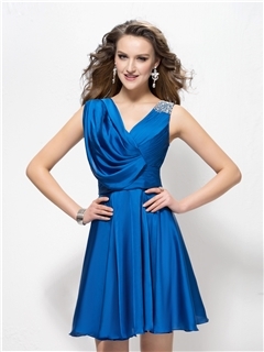 Elegant Short/Mini Appliques Bateau Neckline Cocktail  - Image 2