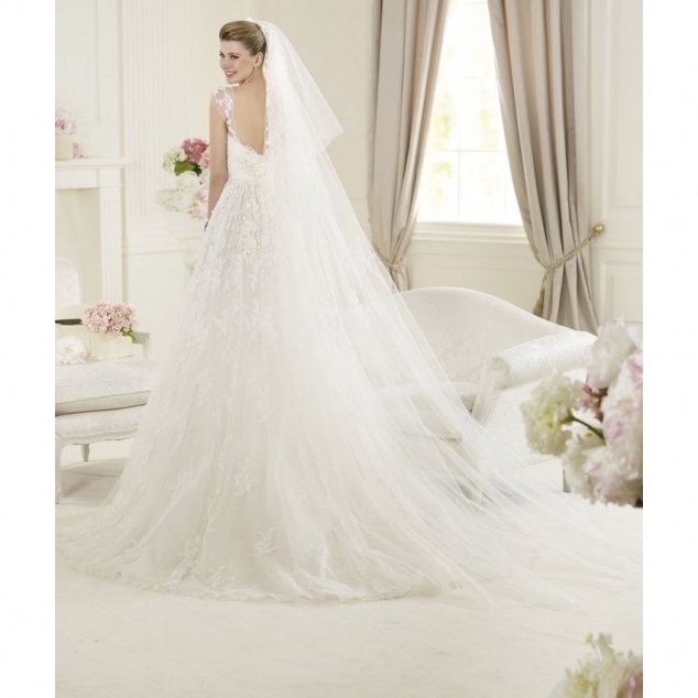 Empire A-line Spaghetti Straps Short Sleeves Lace Wedding Dresses