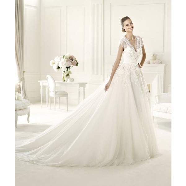 Empire A-line Spaghetti Straps Short Sleeves Lace Wedding Dresses