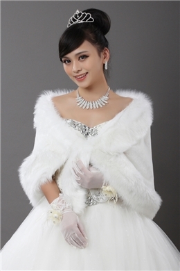 Fabulous Warm Wedding Shawl With Faux Fur Edge