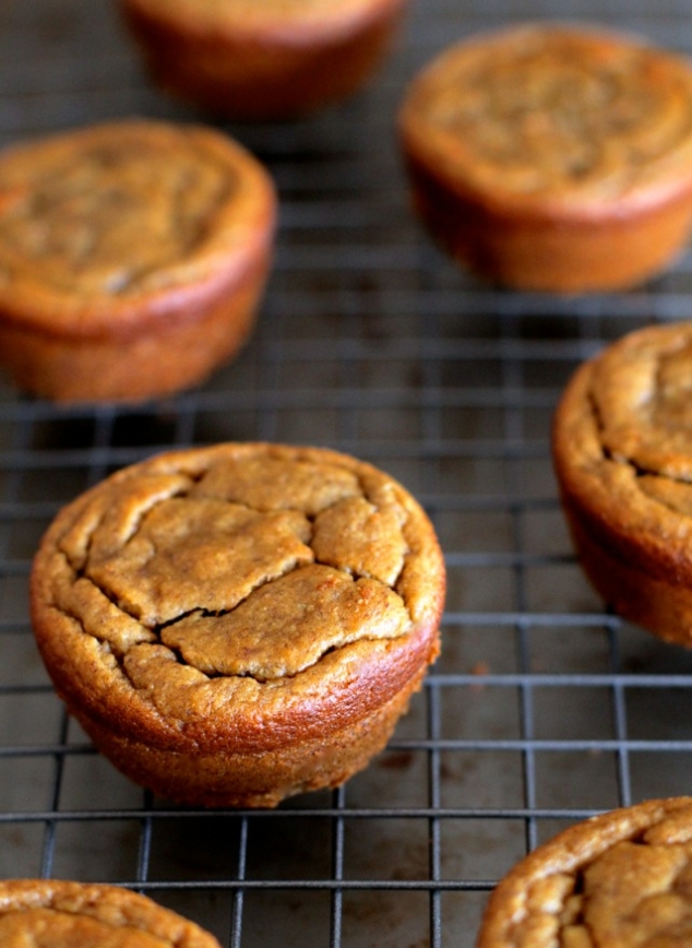 Flourless Banana Bread Muffins - Image 2