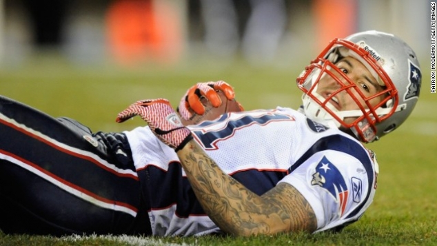 Former NFL player Aaron Hernandez charged in 2012 double homicide - Image 3