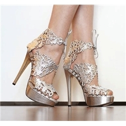 Gorgeous PU Flower Decoration Platform Sandals (10914853)