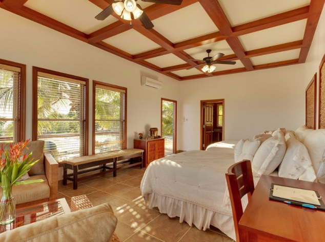 Hatchet Caye, Belize private island resort - Image 3