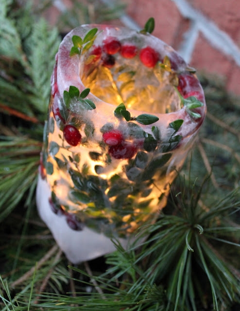 Holiday Ice Lanterns - Image 3