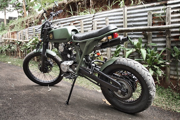 Honda CB125 Custom - Image 2