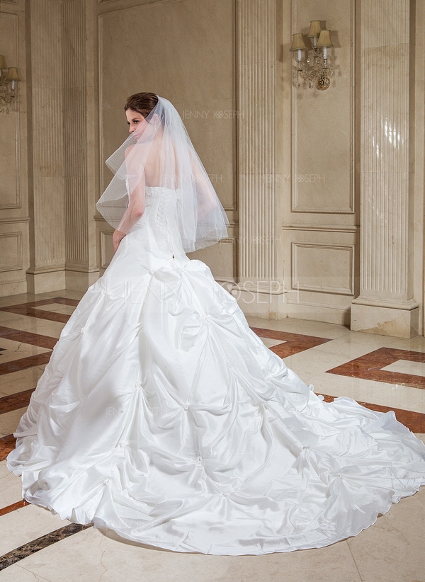 http://es.jennyjoseph.com/Corte-De-Baile-Estrapless-Tren-De-La-Catedral-Tafetan-Vestido-De-Novia-Con