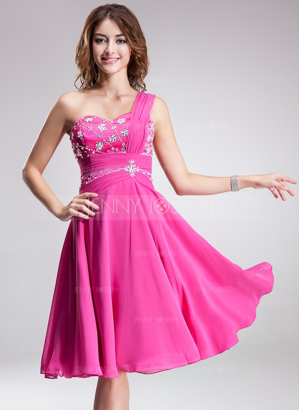 http://es.jennyjoseph.com/Vestido-Tubo-Un-Solo-Hombro-Corto-Rodilla-Longitud-Chifon-Fiesta-De-Antigu
