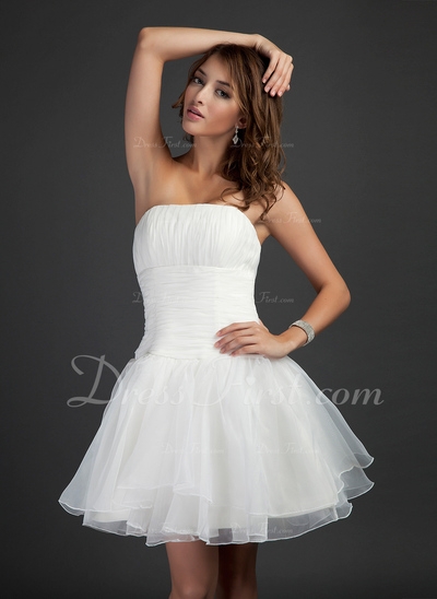 http://www.dressfirst.com.br/Vestidos-Princesa-Formato-A-Sem-Alcas-Curto-Comprimento-Organza-De-Vest