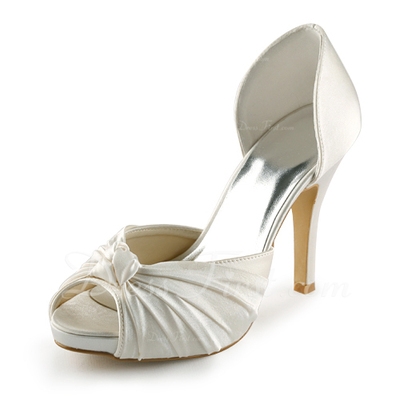 http://www.dressfirst.cz/Women-S-Satin-Cone-Heel-Peep-Toe-Platform-Sandals-With-Bowknot-047005429-g5