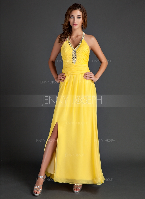 http://www.jennyjoseph.dk/A-Linje-Halterneck-Fuld-Laengde-Chiffon-Festkjole-Med-Flaesekanter-Perlebr