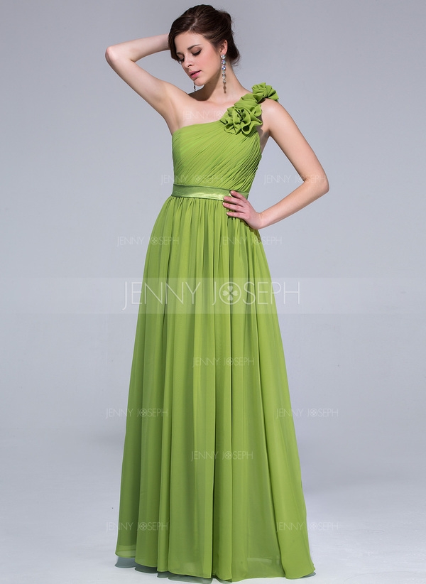 http://www.jennyjoseph.dk/A-Linje-One-Shoulder-Te-Laengde-Chiffon-Charmeuse-Brudepigekjole-Med-Flaes