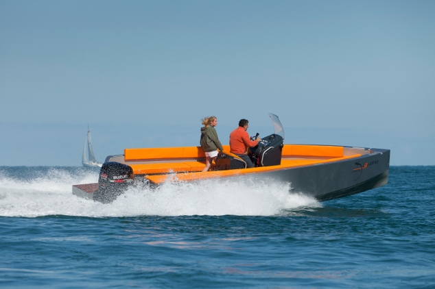 IGUANA 29 Amphibious Boat - Image 2