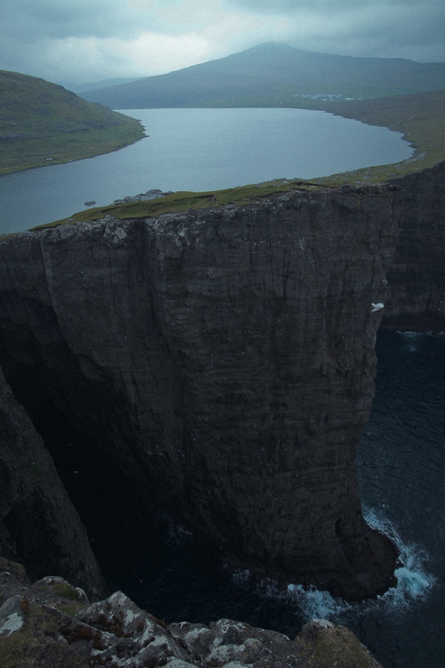 Lake Sørvágsvatn overlooking the Atlantic Ocean